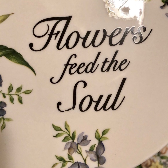 🌷 Brand New! 8 Piece Plate Set 🌷 - Picture 6 of 7